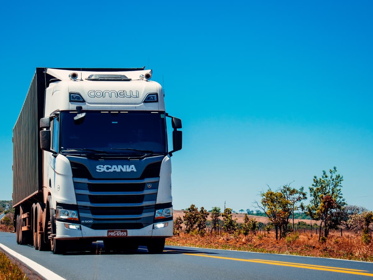 Refrigerated transport truck